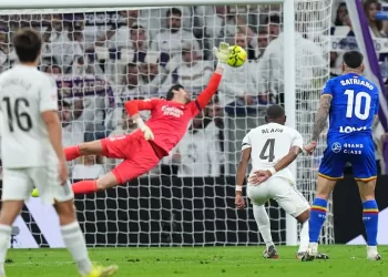 Real stumbles in La Liga