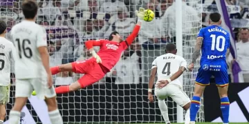 Real stumbles in La Liga