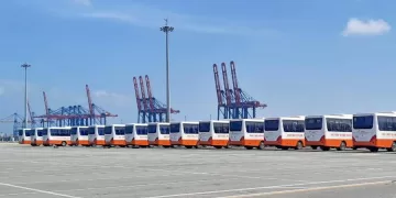 SCZone receives SUNSHINE ACE vessel carrying 100 locally-made buses for export