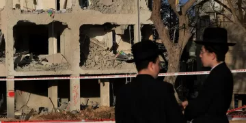 Scores hurt after Iranian missiles hit Israeli desert towns