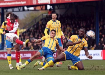Arsenal survives FA Cup scare