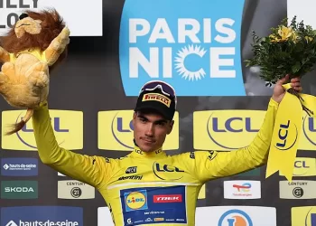 Ayuso leads Paris-Nice race