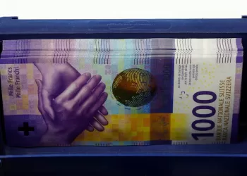 Dollar rises amid escalating tensions in Iran