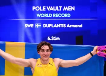 Duplantis smashes vault world record