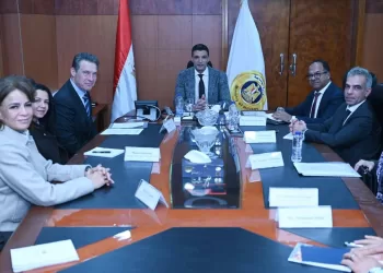 Industry min., EBRD officials review projects, green finance