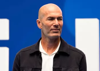 Zidane set to replace Deschamps after WC