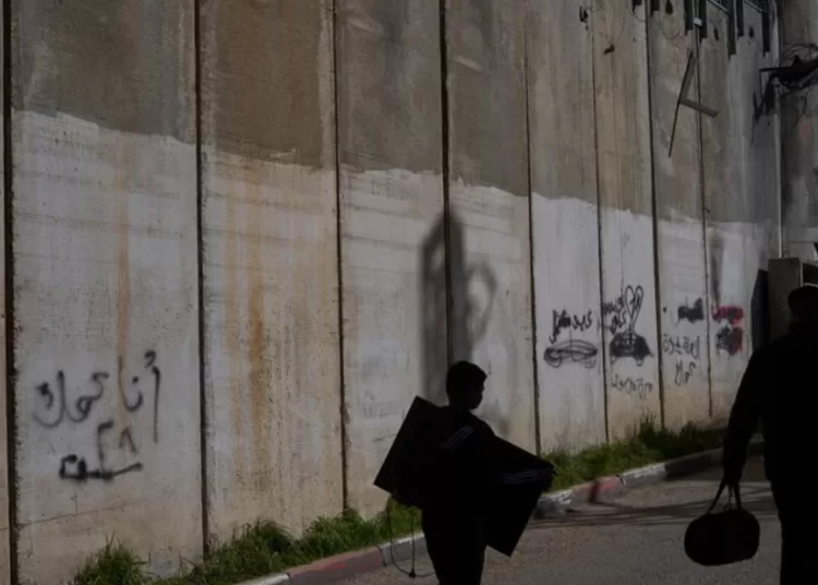 Israel military kills 15-year-old Palestinian boy 11 - Egyptian Gazette