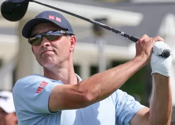 Five tied for lead at US PGA