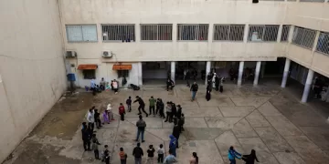 UNICEF: 370,000 children displaced in Lebanon, 121 killed 1 - Egyptian Gazette Lebanon