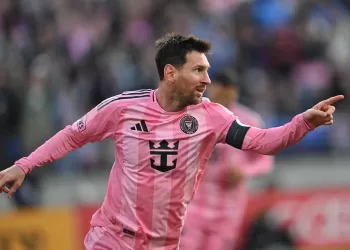 Messi scores 900th career goal, joins Ronaldo in elite club