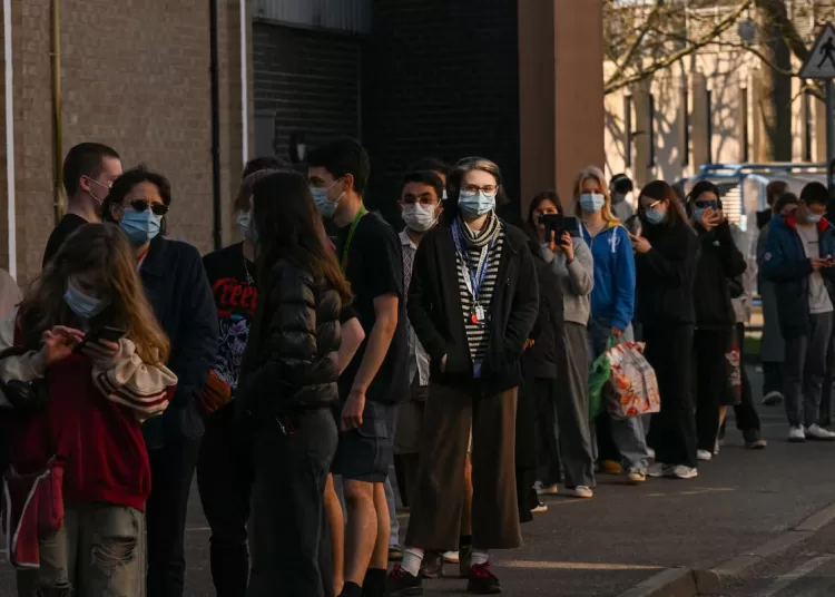 UK races to contain meningitis outbreak after 2 deaths 1 - Egyptian Gazette