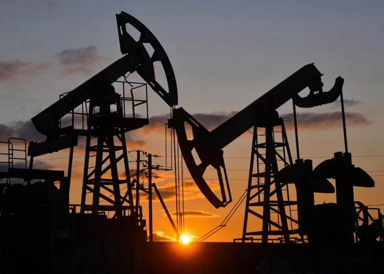 Traders bet $500m on oil before Trump’s Iran delay post 10 - Egyptian Gazette