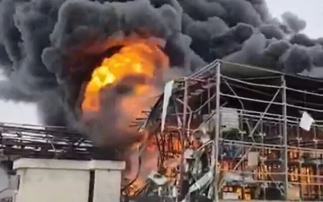 ADAMA plant in S. Israel hit by Iranian missile 2 - Egyptian Gazette ADAMA plant in S. Israel hit by Iranian missile 1 - Egyptian Gazette