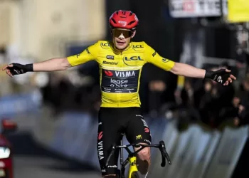 Jonas takes Catalonia lead