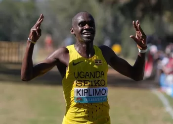 Kiplimo regains world marathon record