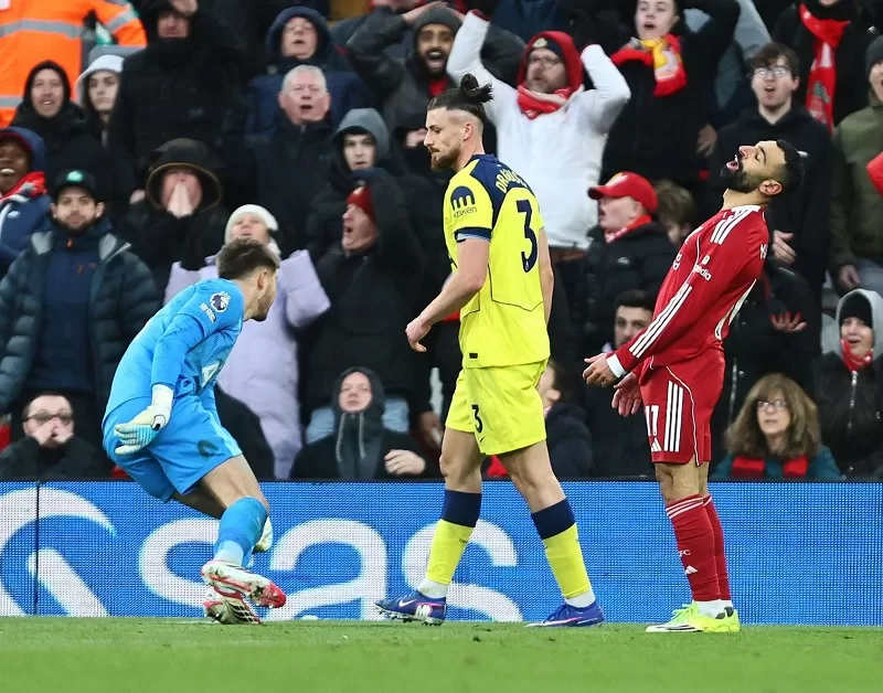 EPL: Liverpool held by Spurs 5 - Egyptian Gazette