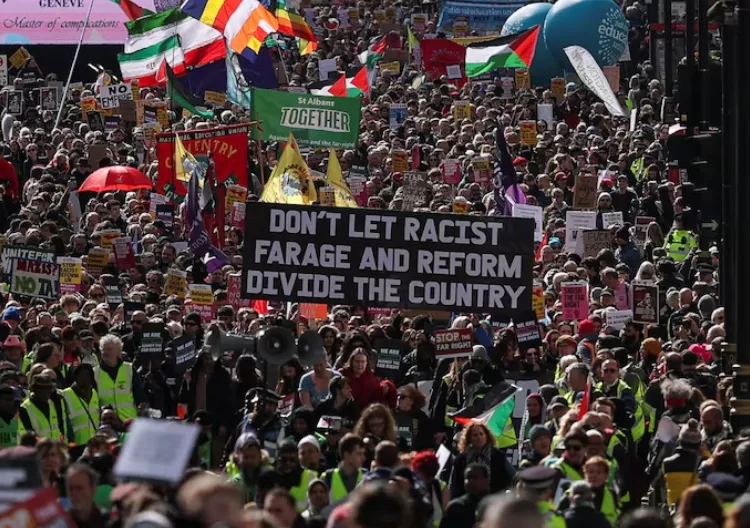 Protesters march in London to oppose rise of political right 11 - Egyptian Gazette