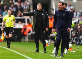 Newcastle says no manager change