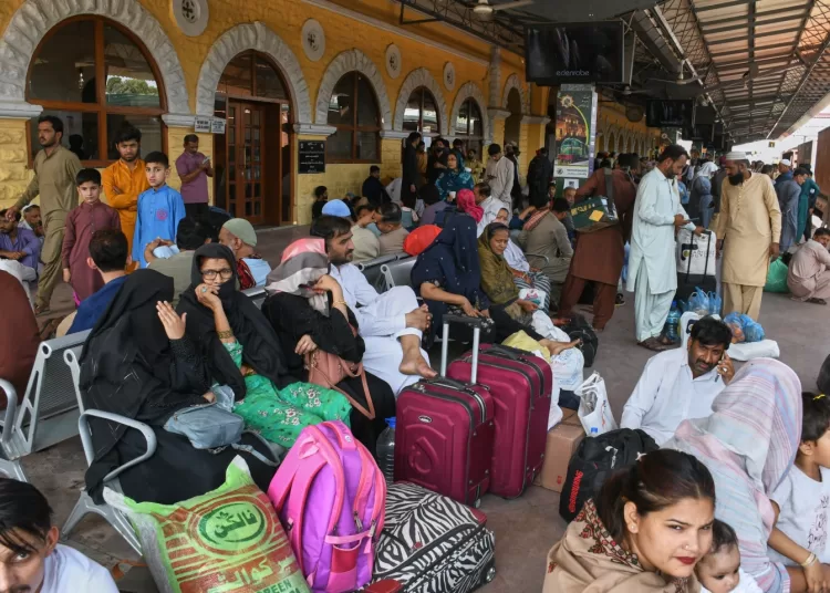 How Muslims celebrate Eid al-Fitr 2 - Egyptian Gazette How Muslims celebrate Eid al-Fitr 1 - Egyptian Gazette