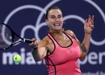 Sinner, Sabalenka march on in Miami