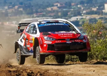Ogier trails Solberg in Safari Rally