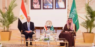 Egypt, Saudi FMs hold talks in Riyadh to coordinate Arab efforts on regional escalation