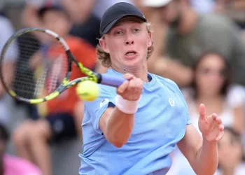 Ruud falls to Quinn in Miami