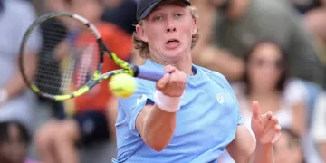 Ruud falls to Quinn in Miami