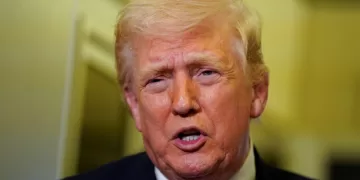 Trump again warns Iran to open Strait of Hormuz