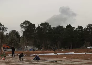 US weighs military reinforcements as war enters new phase