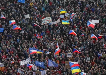Czechs rally in largest anti-gov’t protest since 2019