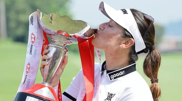 Green clinches Singapore title 2 - Egyptian Gazette Green clinches Singapore title 1 - Egyptian Gazette