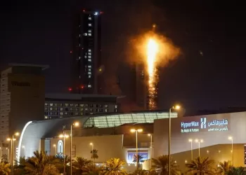 Iran missiles brings war to Gulf doorstep