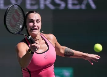 Sabalenka, Sinner roll into Paribas semis