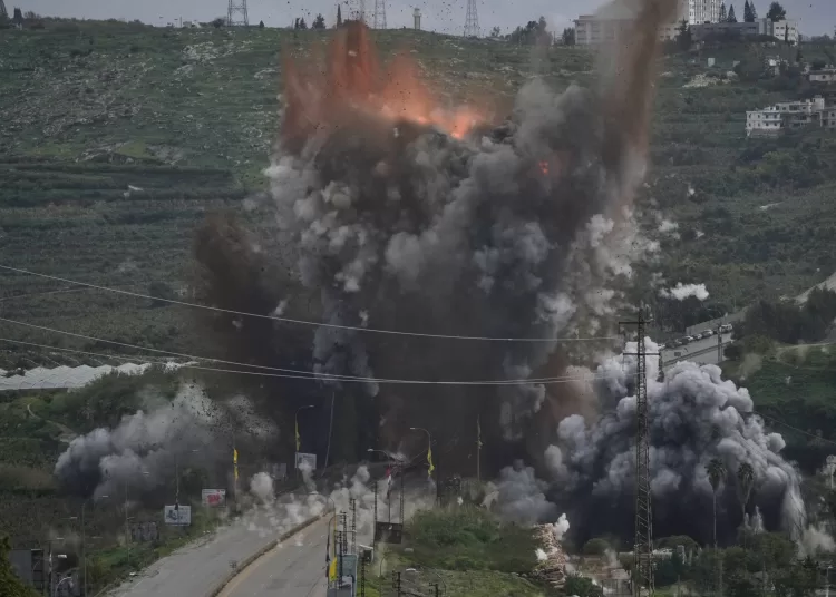 Iran threatens to ‘completely’ close Strait of Hormuz, hit power plants after Trump’s ultimatum 1 - Egyptian Gazette