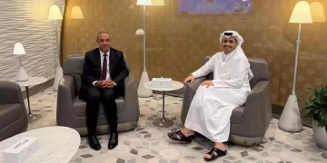 Egypt’s FM meets Qatari counterpart in Doha to coordinate de-escalation efforts