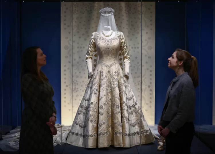 Queen Elizabeth II’s style showcased in London exhibition 12 - Egyptian Gazette