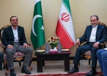 Top Iran diplomat to travel to Pakistan