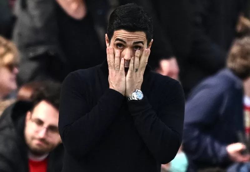 Arsenal defeat blows title race open 18 - Egyptian Gazette