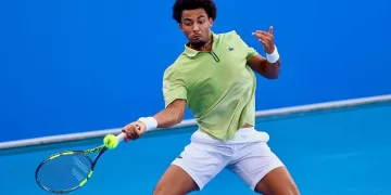 Fils advances to Barcelona semis