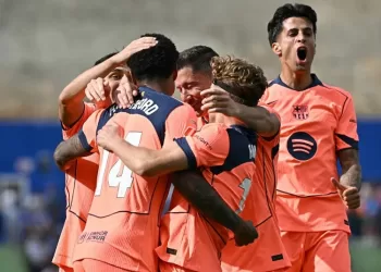 Barca closes to La Liga crown