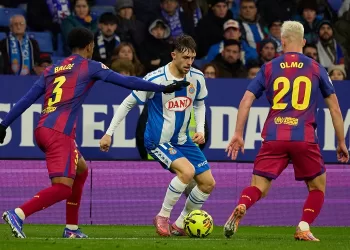 Barca faces Espanyol derby dilemma