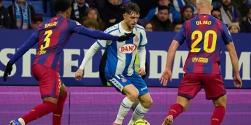 Barca faces Espanyol derby dilemma