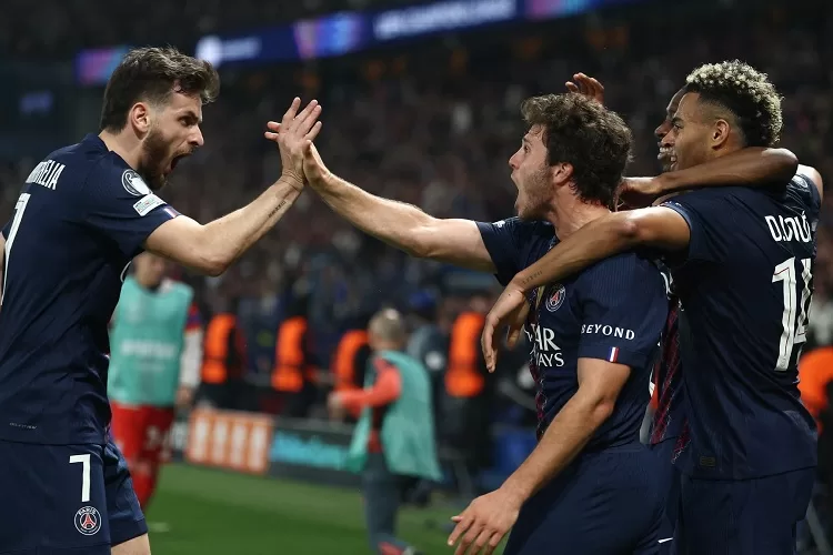 PSG edges Bayern 5-4 in CL 1st-leg 10 - Egyptian Gazette