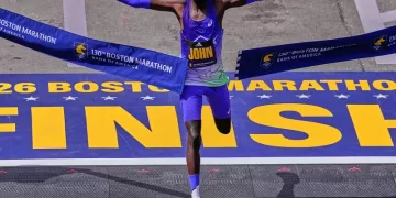 Korir smashes Boston record