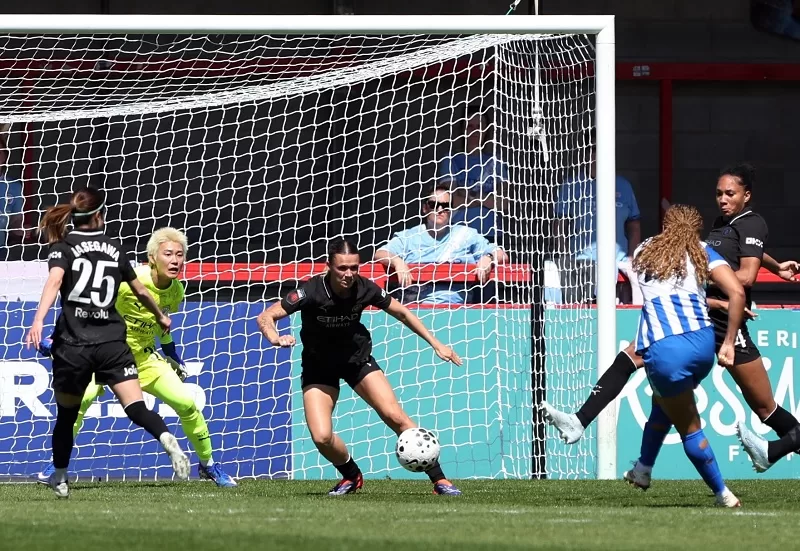 Brighton shocks Man City in WSL 13 - Egyptian Gazette