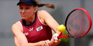 Rybakina survives Madrid scare