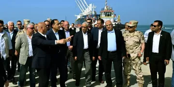 PM: Development of seaports continues under President Sisi directives