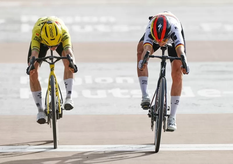 Koch snatches Roubaix classic 13 - Egyptian Gazette