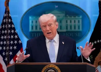 Trump warns Iran on tolls as Japan releases oil